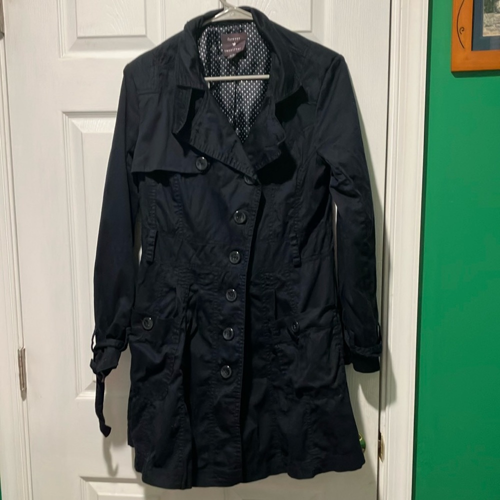 Navy trench coat asymmetrical buttons pleated waist polka dot lined medium